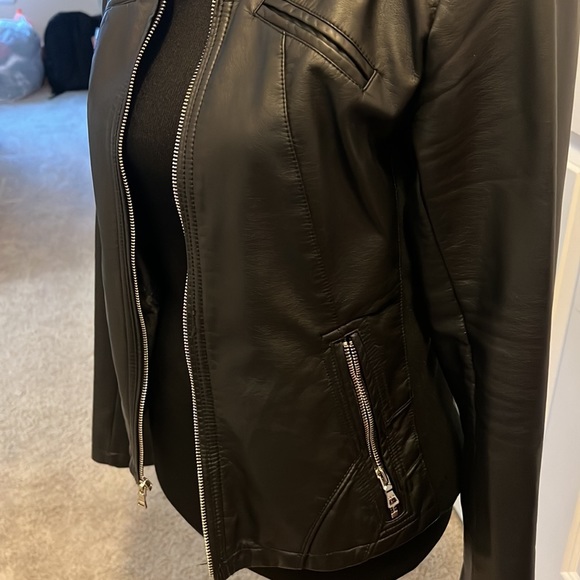 GUESS Faux Leather Jacket Sz M - Picture 6 of 14